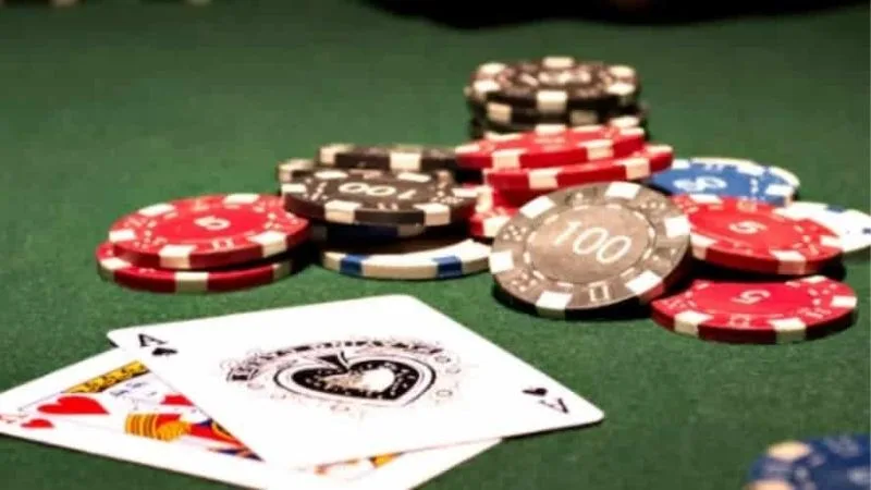 Khái Niệm Long Bảo Trong Baccarat Là Gì? Bí Mật Ít Ai Biết