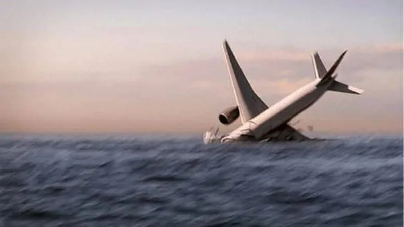 Mơ Thấy Máy Bay Rơi | Lý Giải Ngược Khiến Bạn Giật Mình